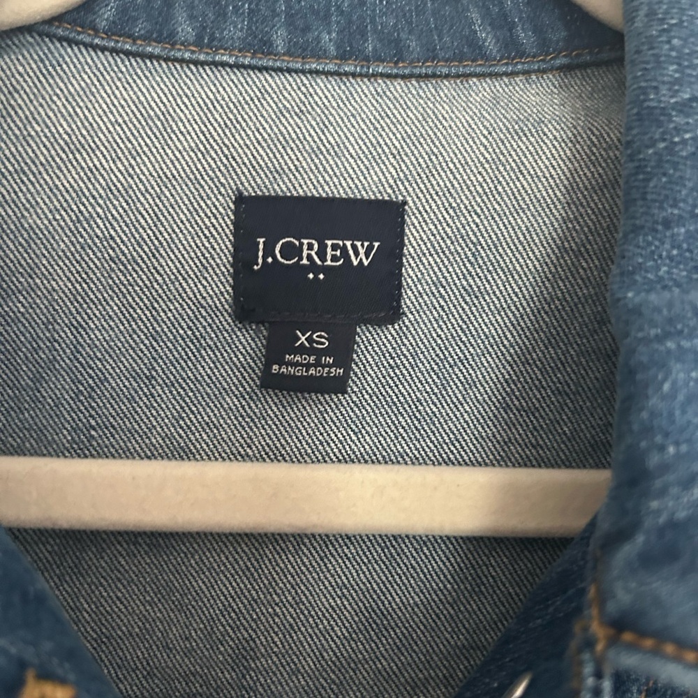 J. Crew Blue Denim Jean Jacket Timeless Style - Picture 3 of 3